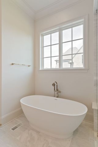 1706 Southwick Dr, Brentwood, TN 37027