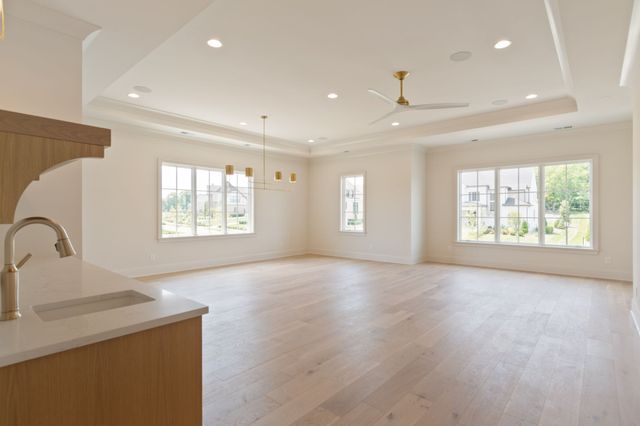 1706 Southwick Dr, Brentwood, TN 37027
