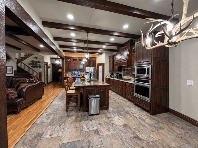 815 Ford Lane, Cave Springs, AR 72745
