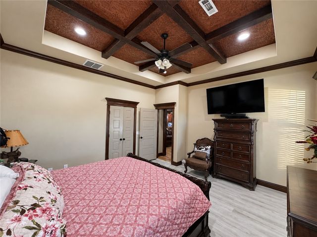 815 Ford Lane, Cave Springs, AR 72745