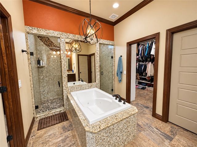815 Ford Lane, Cave Springs, AR 72745