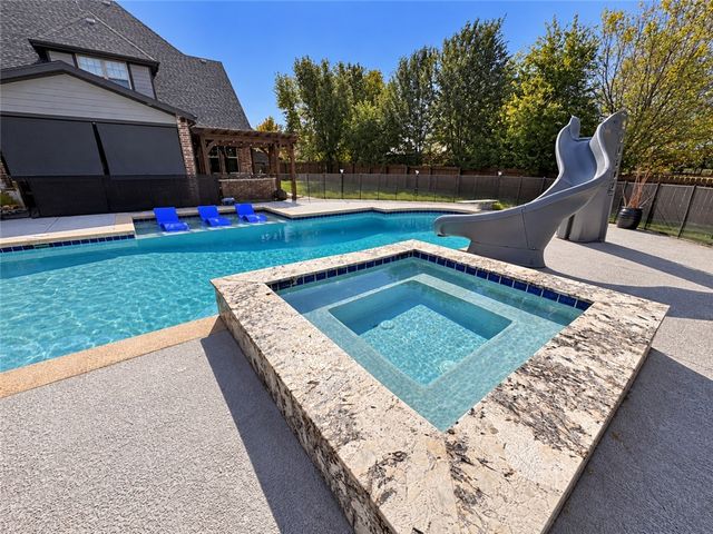815 Ford Lane, Cave Springs, AR 72745