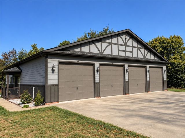 815 Ford Lane, Cave Springs, AR 72745