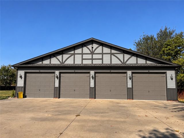 815 Ford Lane, Cave Springs, AR 72745