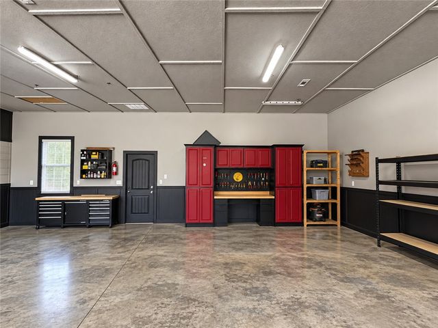 815 Ford Lane, Cave Springs, AR 72745