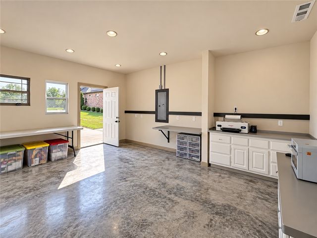 815 Ford Lane, Cave Springs, AR 72745