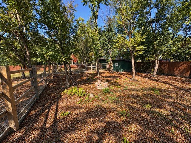 815 Ford Lane, Cave Springs, AR 72745