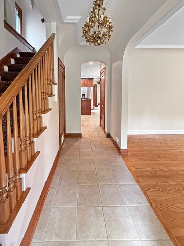 1016 Belleforte Avenue, Oak Park, IL 60302