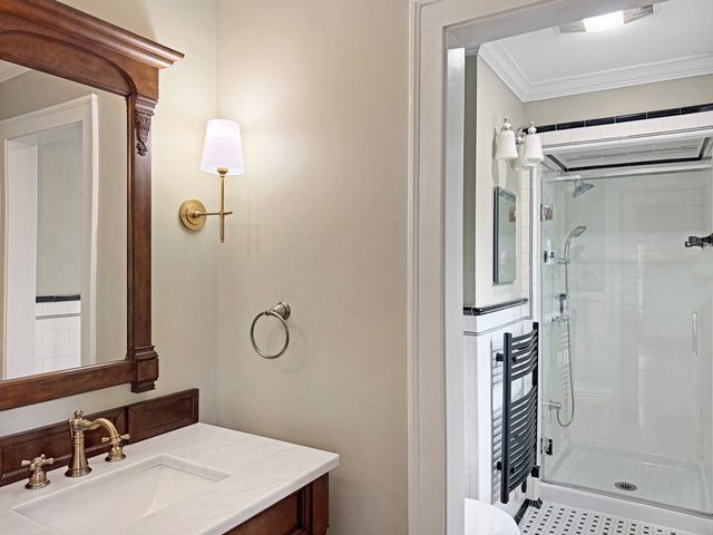 1016 Belleforte Avenue, Oak Park, IL 60302