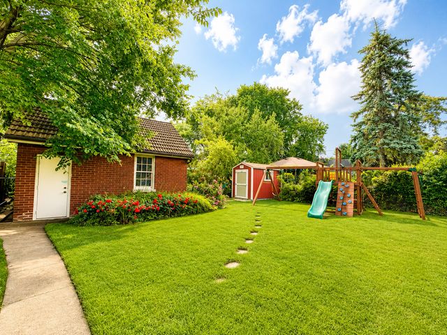 1016 Belleforte Avenue, Oak Park, IL 60302