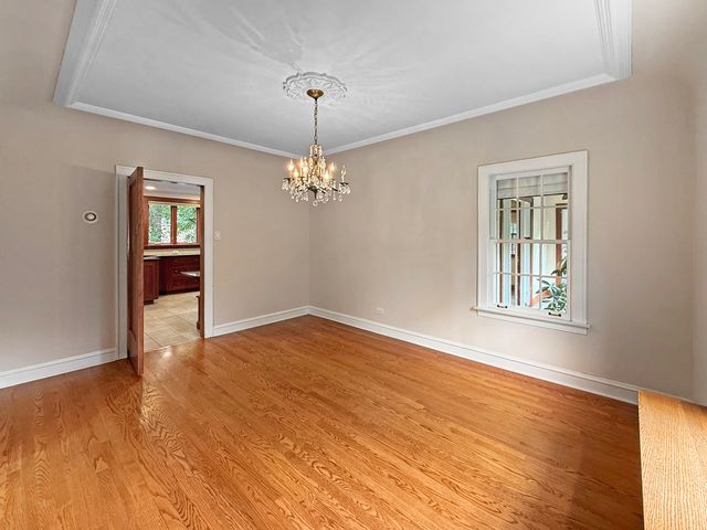 1016 Belleforte Avenue, Oak Park, IL 60302