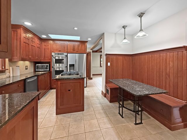 1016 Belleforte Avenue, Oak Park, IL 60302