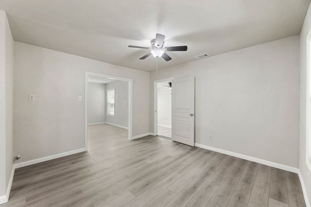 4411 N Wayne Court, Haltom City, TX 76117