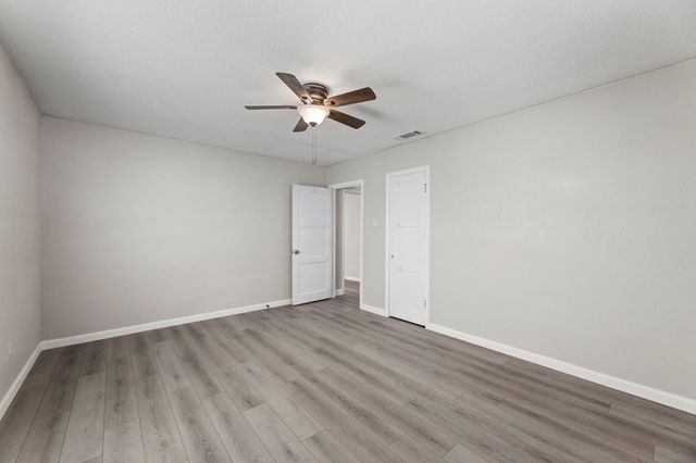 4411 N Wayne Court, Haltom City, TX 76117