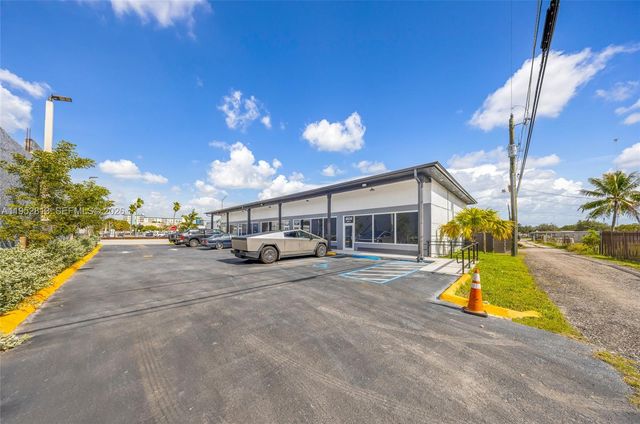 4030 Pembroke Road, Hollywood, FL 33021