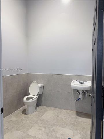 4030 Pembroke Road, Hollywood, FL 33021
