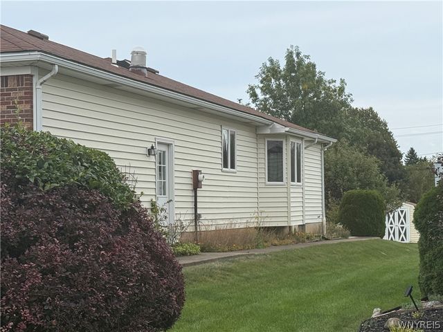 9 Lucia Court, Lancaster, NY 14086