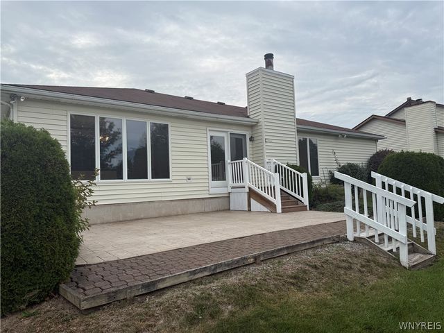 9 Lucia Court, Lancaster, NY 14086
