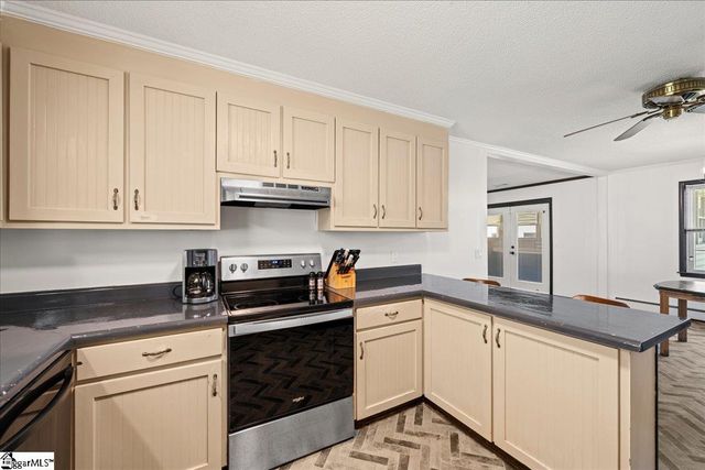 569 Edens Road, Pickens, SC 29671