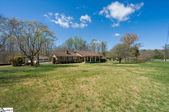 569 Edens Road, Pickens, SC 29671