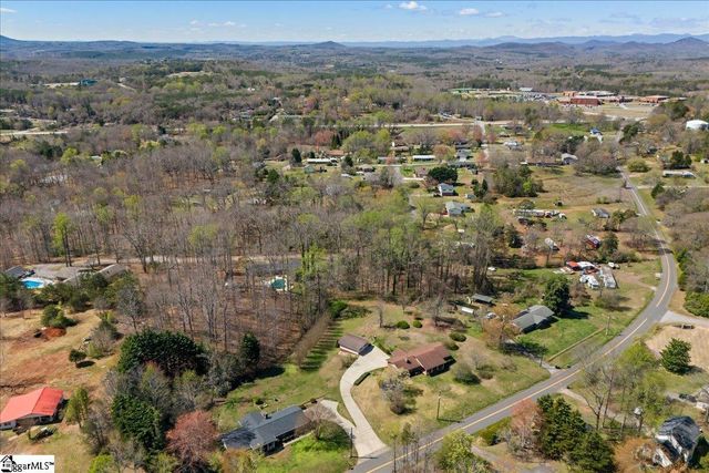 569 Edens Road, Pickens, SC 29671