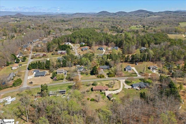 569 Edens Road, Pickens, SC 29671