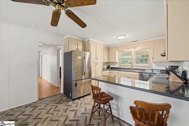 569 Edens Road, Pickens, SC 29671