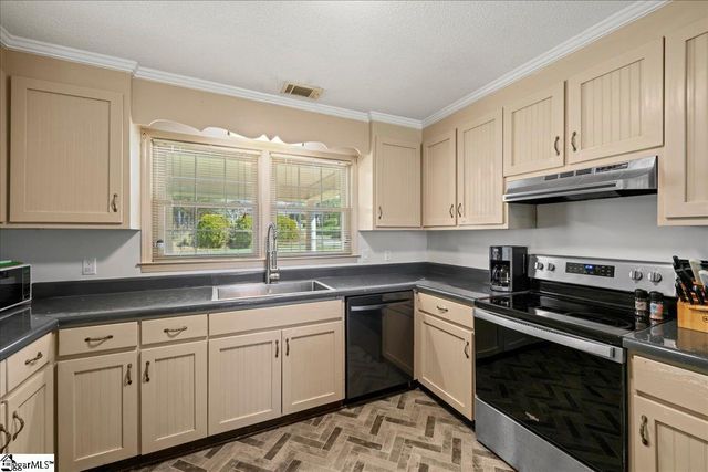 569 Edens Road, Pickens, SC 29671