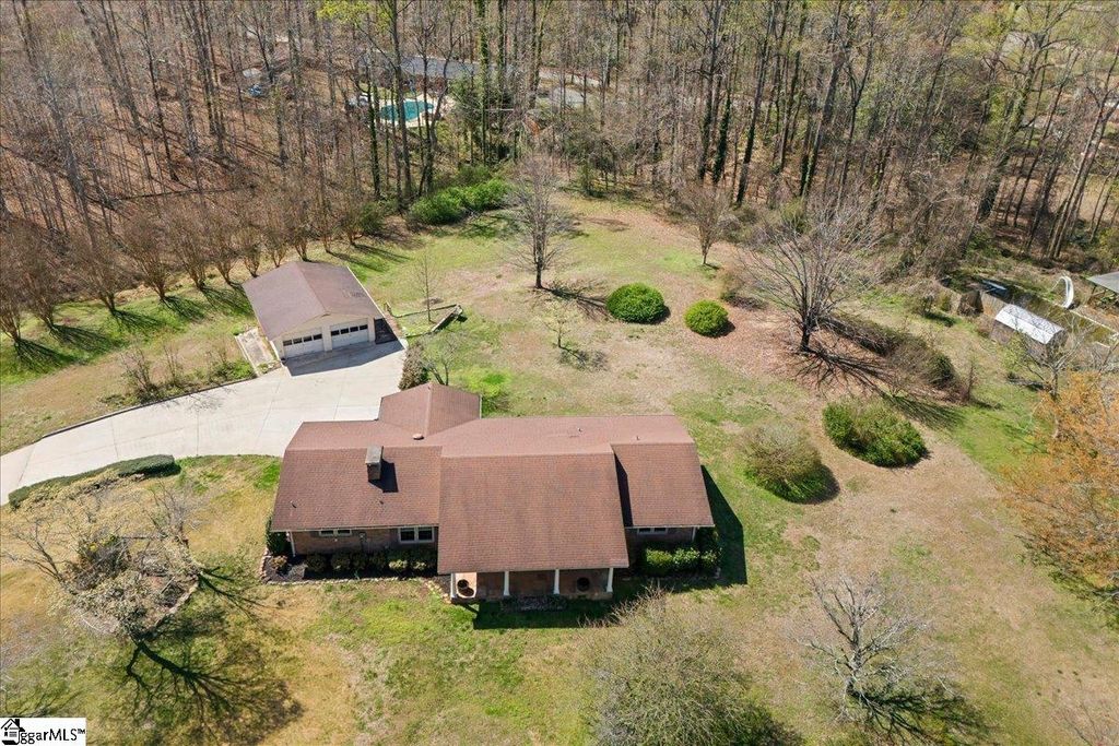 569 Edens Road, Pickens, SC 29671