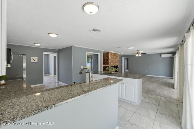 1316 Lake Ariana Boulevard, Auburndale, FL 33823