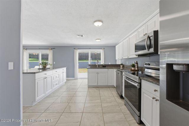 1316 Lake Ariana Boulevard, Auburndale, FL 33823