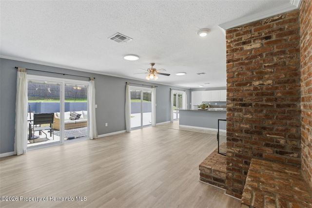 1316 Lake Ariana Boulevard, Auburndale, FL 33823