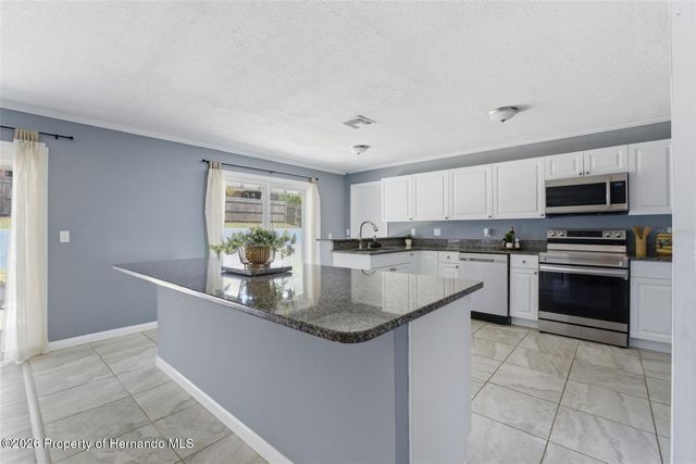 1316 Lake Ariana Boulevard, Auburndale, FL 33823