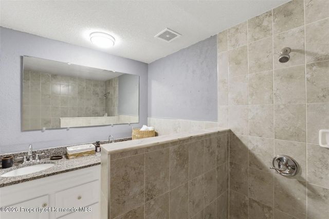 1316 Lake Ariana Boulevard, Auburndale, FL 33823