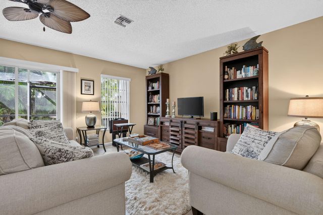 1401 OCEAN DUNES Circle, Jupiter, FL 33477