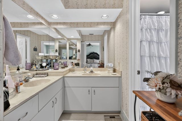 1401 OCEAN DUNES Circle, Jupiter, FL 33477