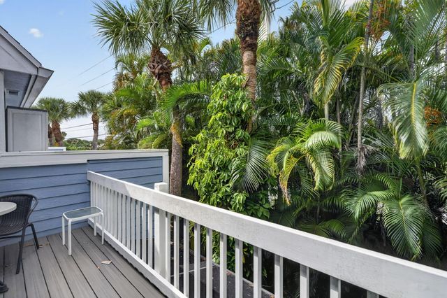 1401 OCEAN DUNES Circle, Jupiter, FL 33477