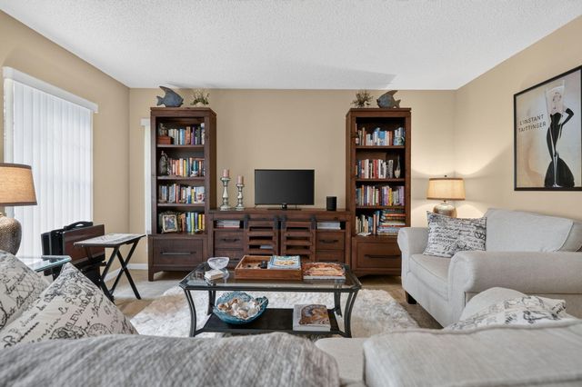 1401 OCEAN DUNES Circle, Jupiter, FL 33477