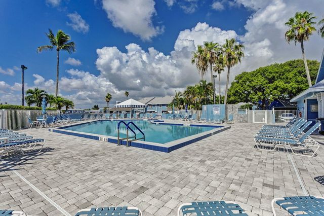 1401 OCEAN DUNES Circle, Jupiter, FL 33477