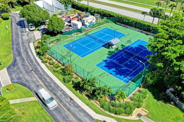 1401 OCEAN DUNES Circle, Jupiter, FL 33477