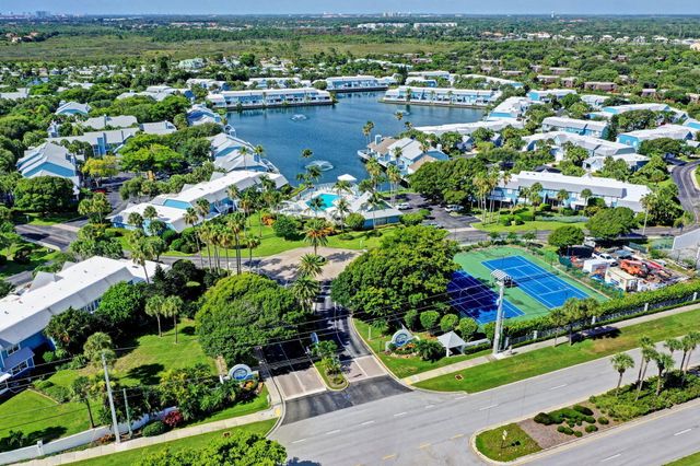 1401 OCEAN DUNES Circle, Jupiter, FL 33477