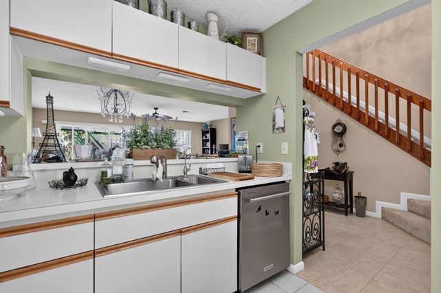 1401 OCEAN DUNES Circle, Jupiter, FL 33477