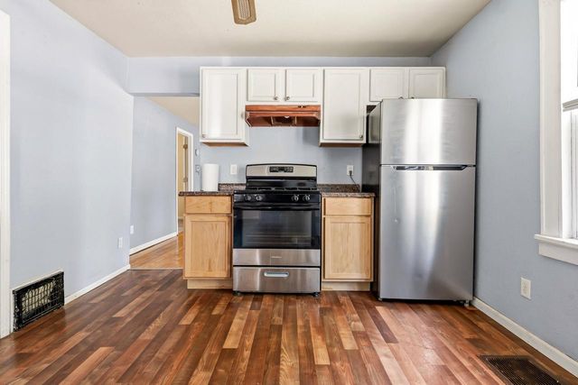 1006 E Land PLACE, Milwaukee, WI 53202