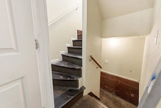1006 E Land PLACE, Milwaukee, WI 53202