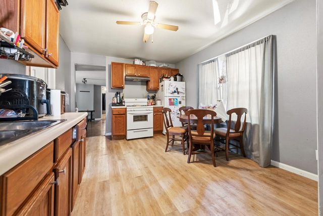 1006 E Land PLACE, Milwaukee, WI 53202
