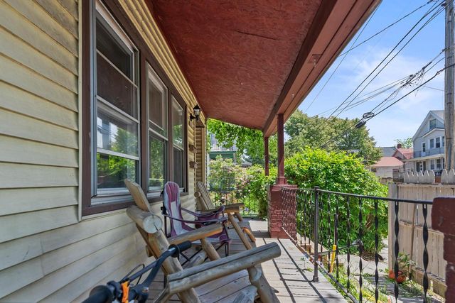 1006 E Land PLACE, Milwaukee, WI 53202
