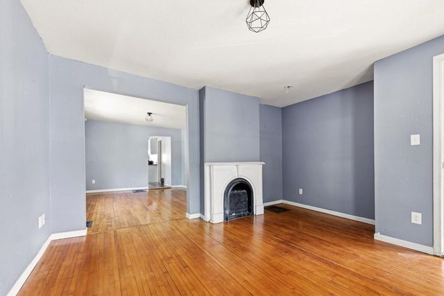 1006 E Land PLACE, Milwaukee, WI 53202
