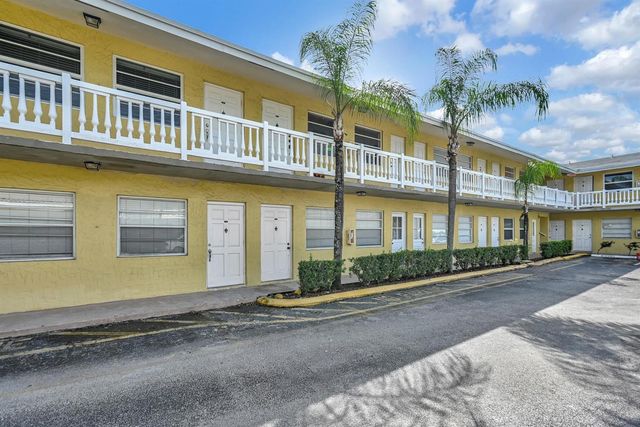 4051 NE 13th Avenue, Oakland Park, FL 33334