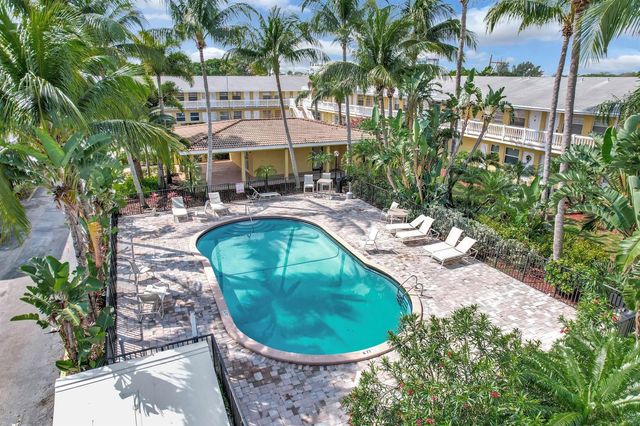 4051 NE 13th Avenue, Oakland Park, FL 33334