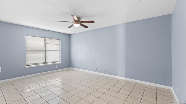 8622 Ridge Flower, San Antonio, TX 78239